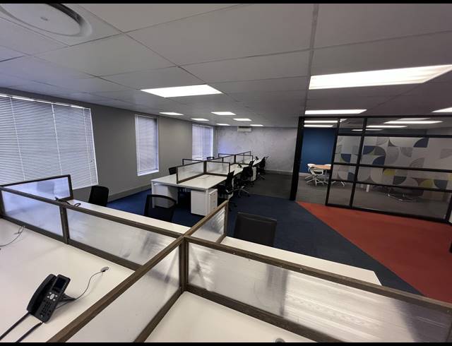 148M² OFFICE TO LET IN FORESHORE
